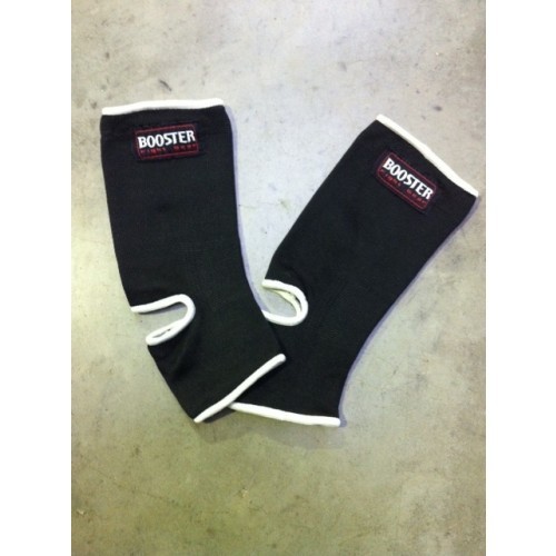 Booster Trunks / Kick- Thaiboxing Shorts schwarz mit Booster Logo BTT 1